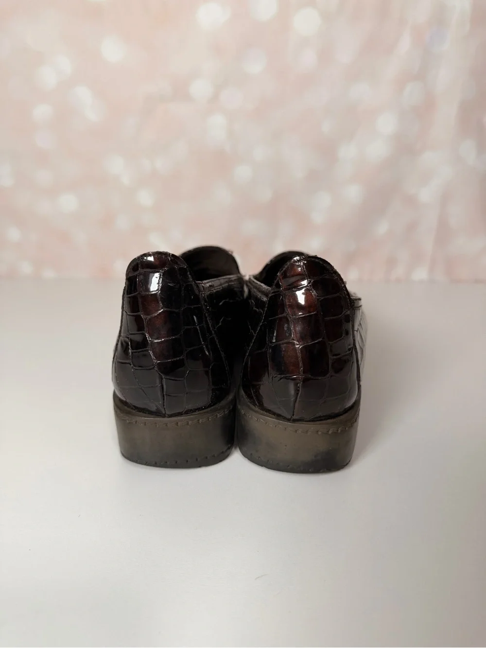 STUART WEITZMAN Maroon Leather Croc Loafer